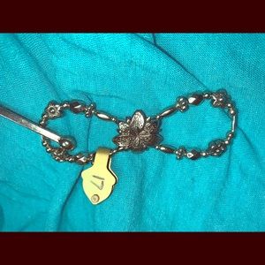 Medium size flexi clip by Lila Rose, hibiscus